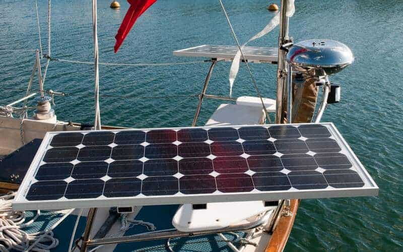 Solar panel on a boat on the lake.