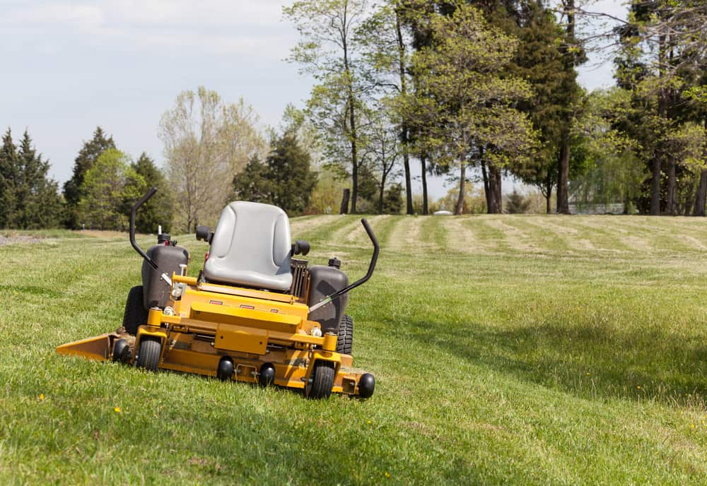 zero turn lawn mower on turf with no driver