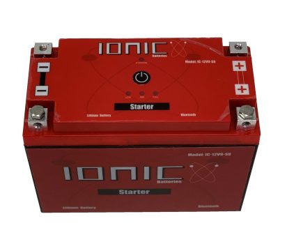 Top of the Ionic Lithium 12V S6 | 400 CA | LiFePO4 Starter Battery + Bluetooth.