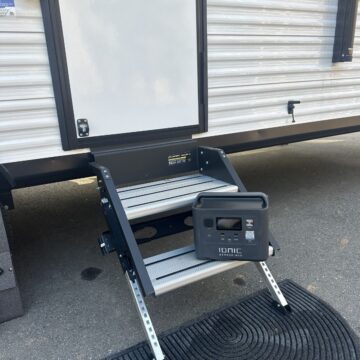 ionic genbox 800 portable power station | 800w pure sine wave with lifepo4 battery